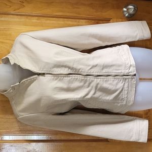 Liz Claiborne tan zip up jacket with pockets.Size:S inside pockets also